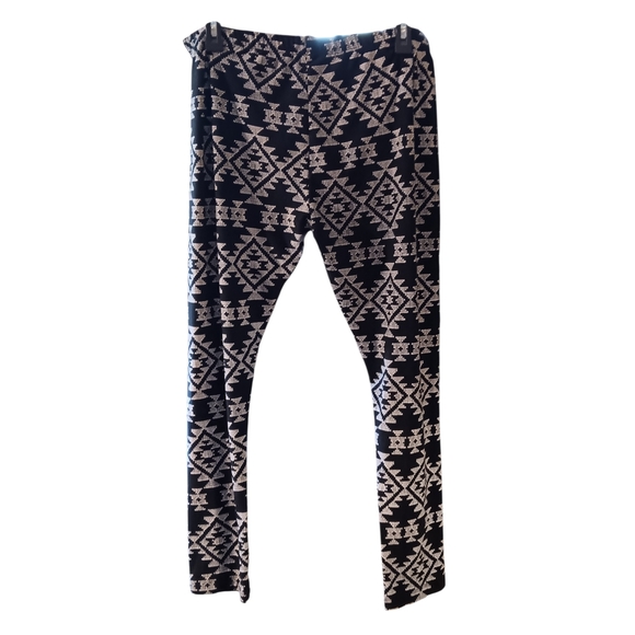 No Boundaries Pants - No Boundaries Monochrome Patterned Leggings